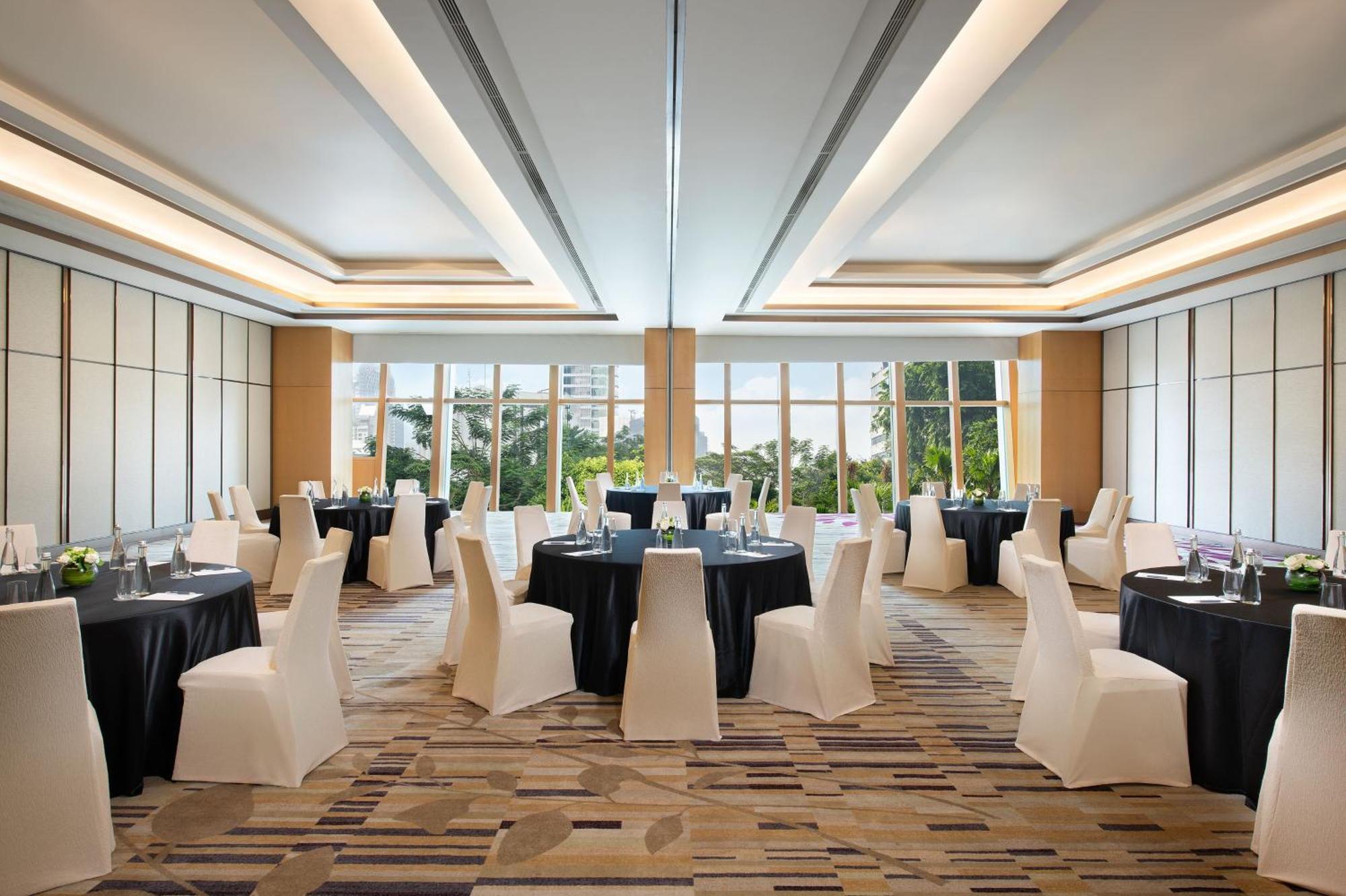 The Westin ג'קרטה מראה חיצוני תמונה