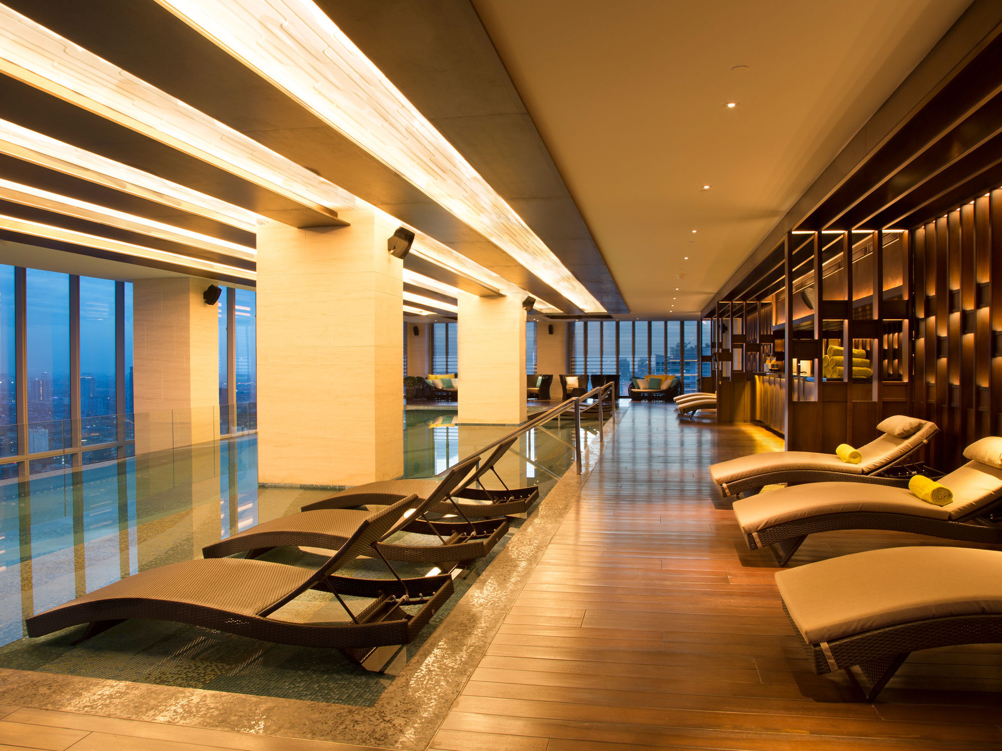 The Westin ג'קרטה מראה חיצוני תמונה